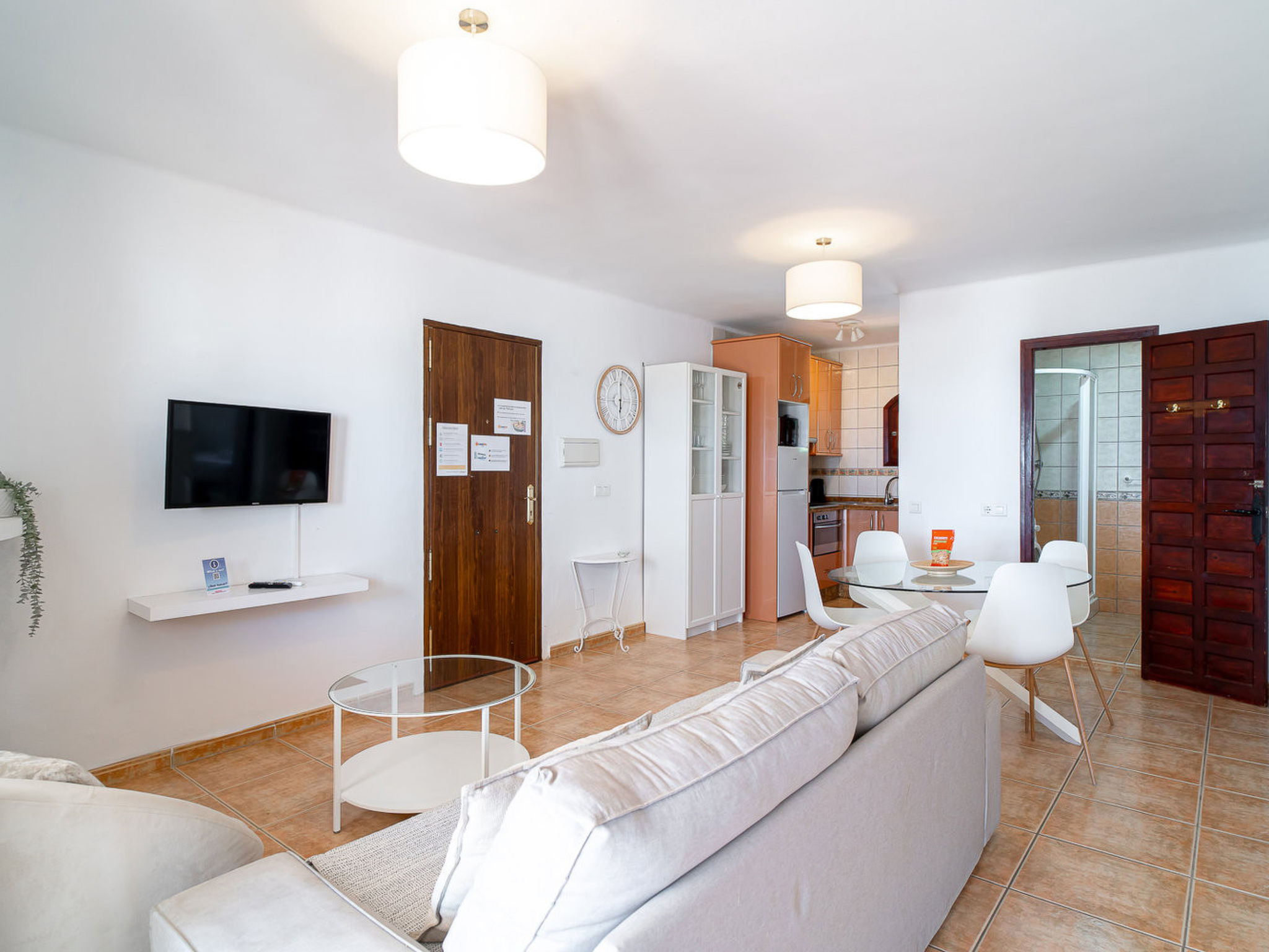 Capistrano Village Pueblo 15 by Casasol - Drinnen