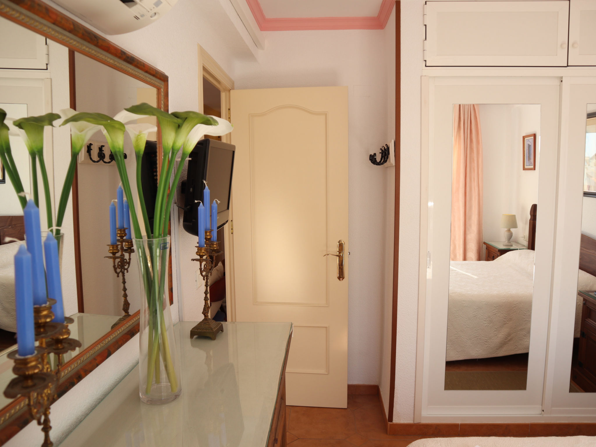 Photo of Coronado 129 Apartment by Casasol