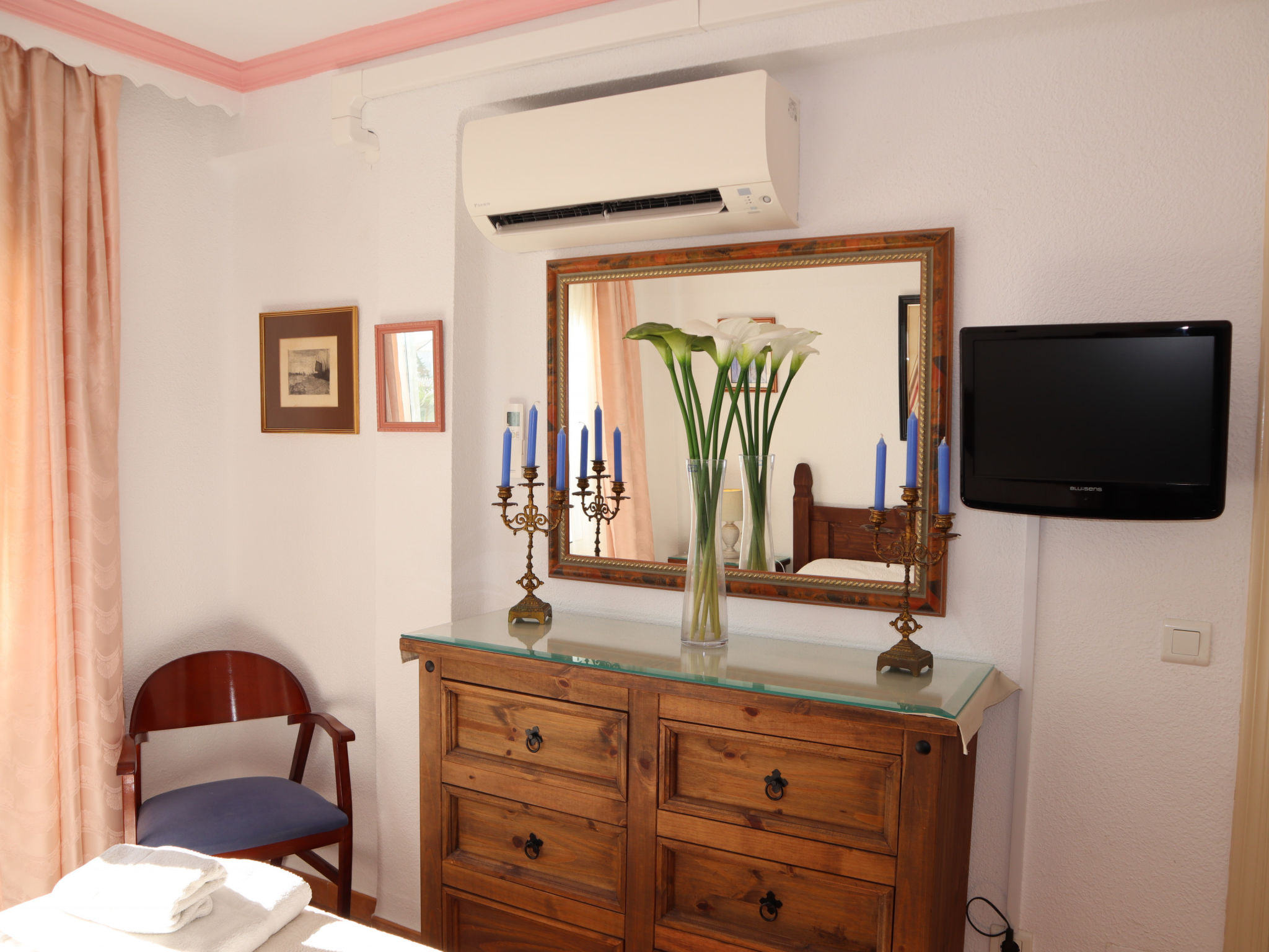 Photo of Coronado 129 Apartment by Casasol