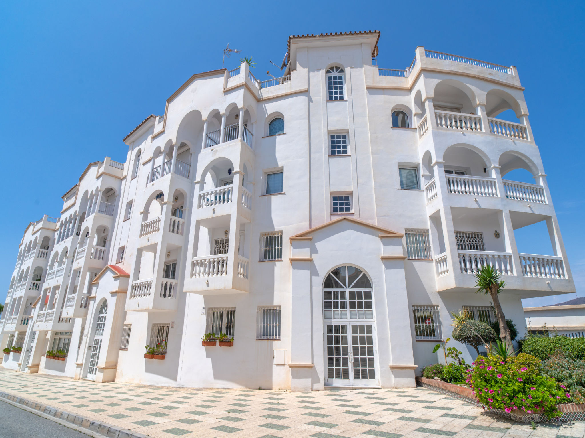 Photo of Stella Maris Beachfront 1J by Casasol