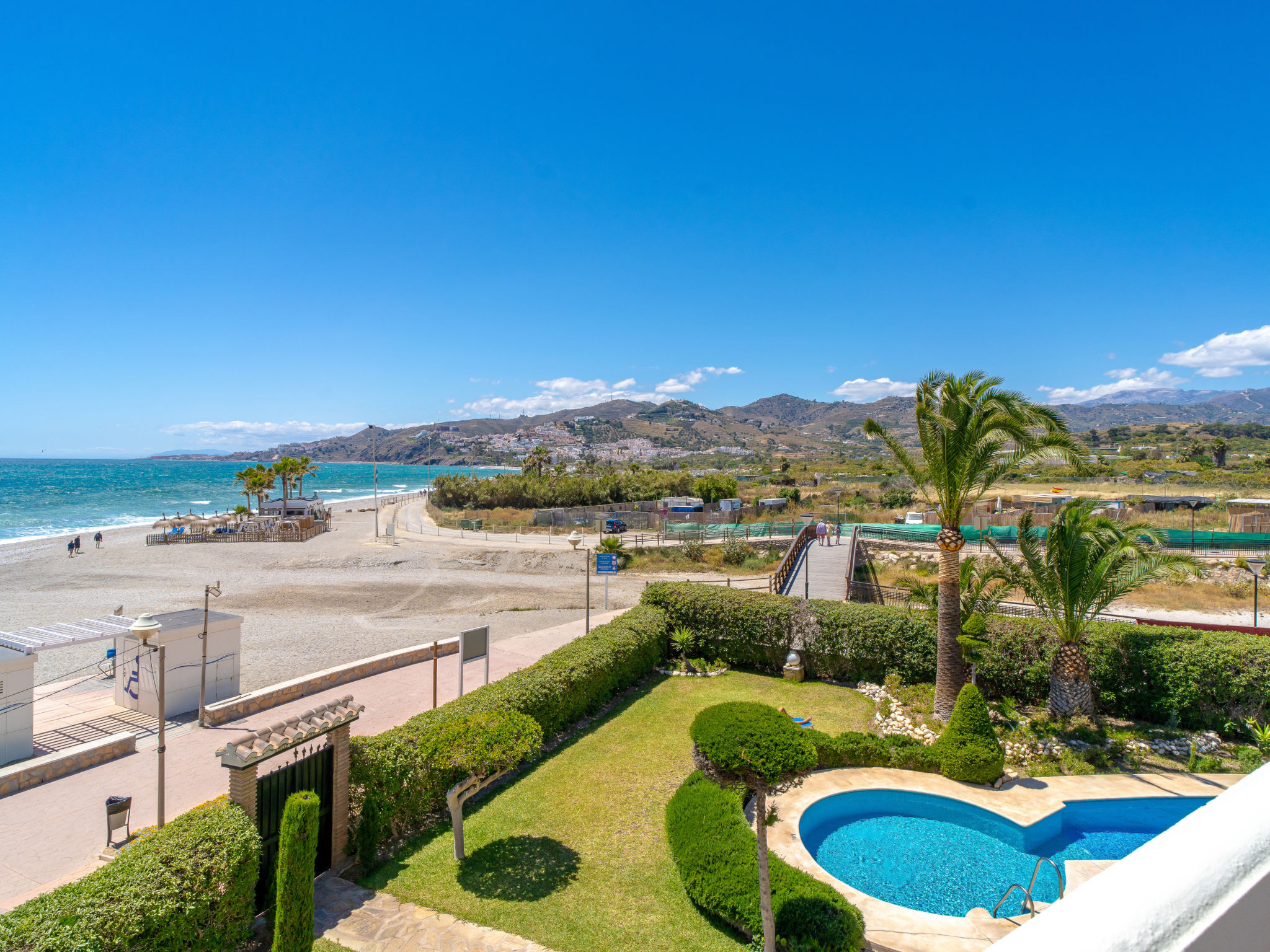 Photo of Stella Maris Beachfront 1J by Casasol