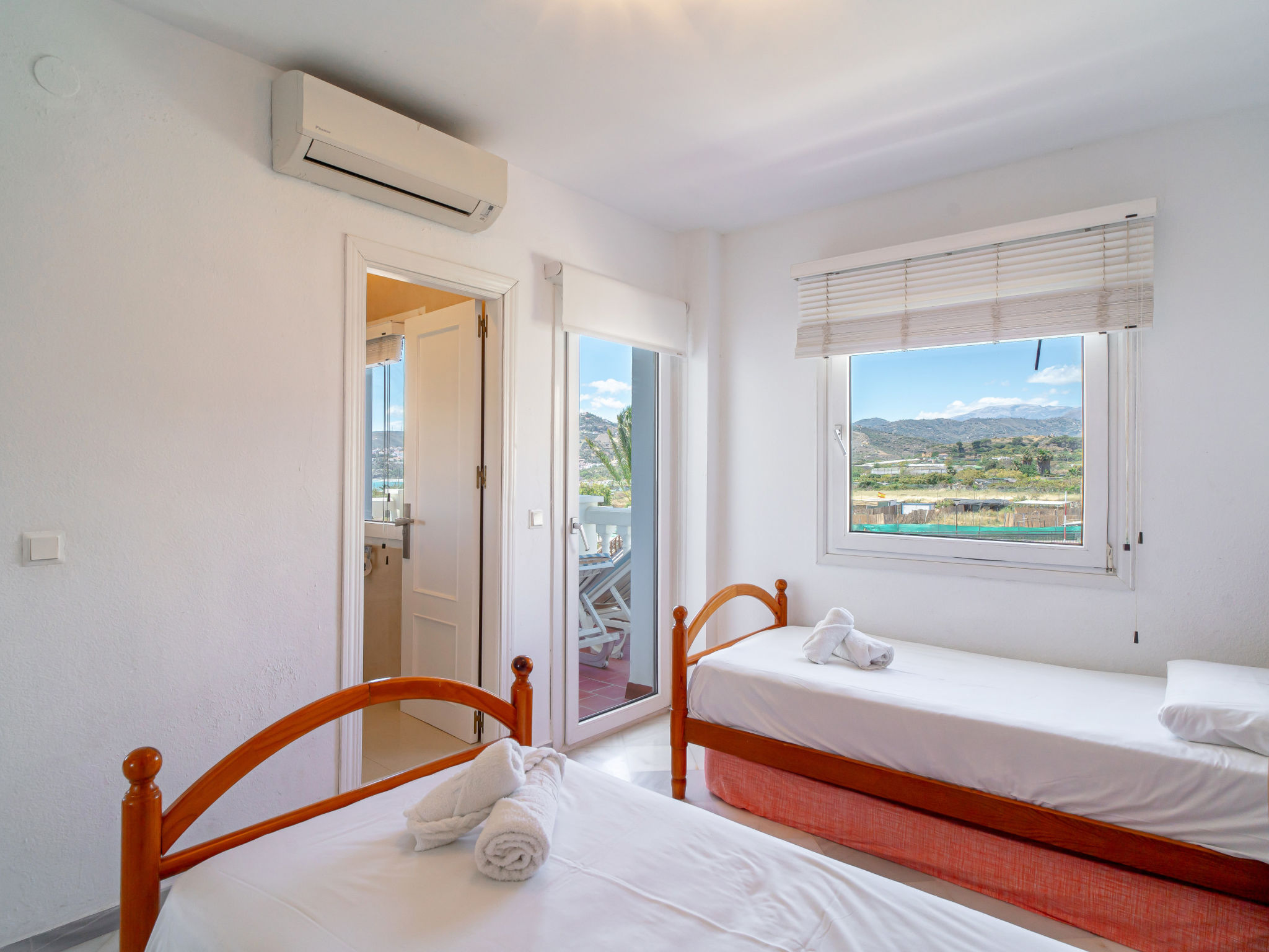 Photo of Stella Maris Beachfront 1J by Casasol