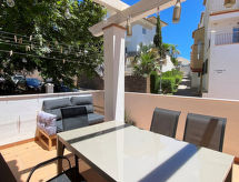 Modern appartement in Pueblo Azahara met terras, vlakbij Burriana strand - thumbnail 5