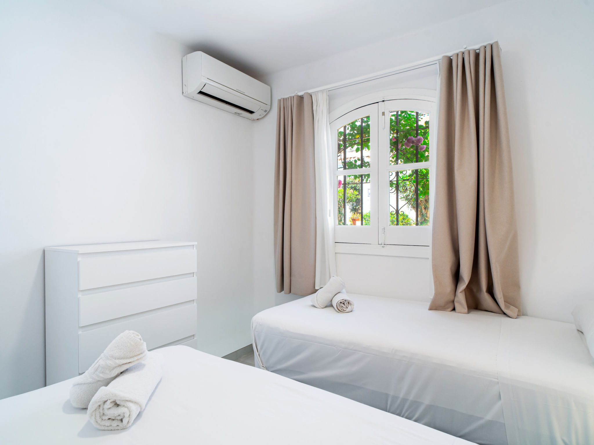 Photo of Hibiscos 33 Rooftop Vista by Casasol