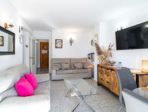 Zonovergoten appartement aan zee met panoramisch uitzicht in Nerja - thumbnail 6