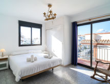 Zonovergoten appartement aan zee met panoramisch uitzicht in Nerja - thumbnail 4