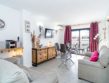 Zonovergoten appartement aan zee met panoramisch uitzicht in Nerja - thumbnail 3