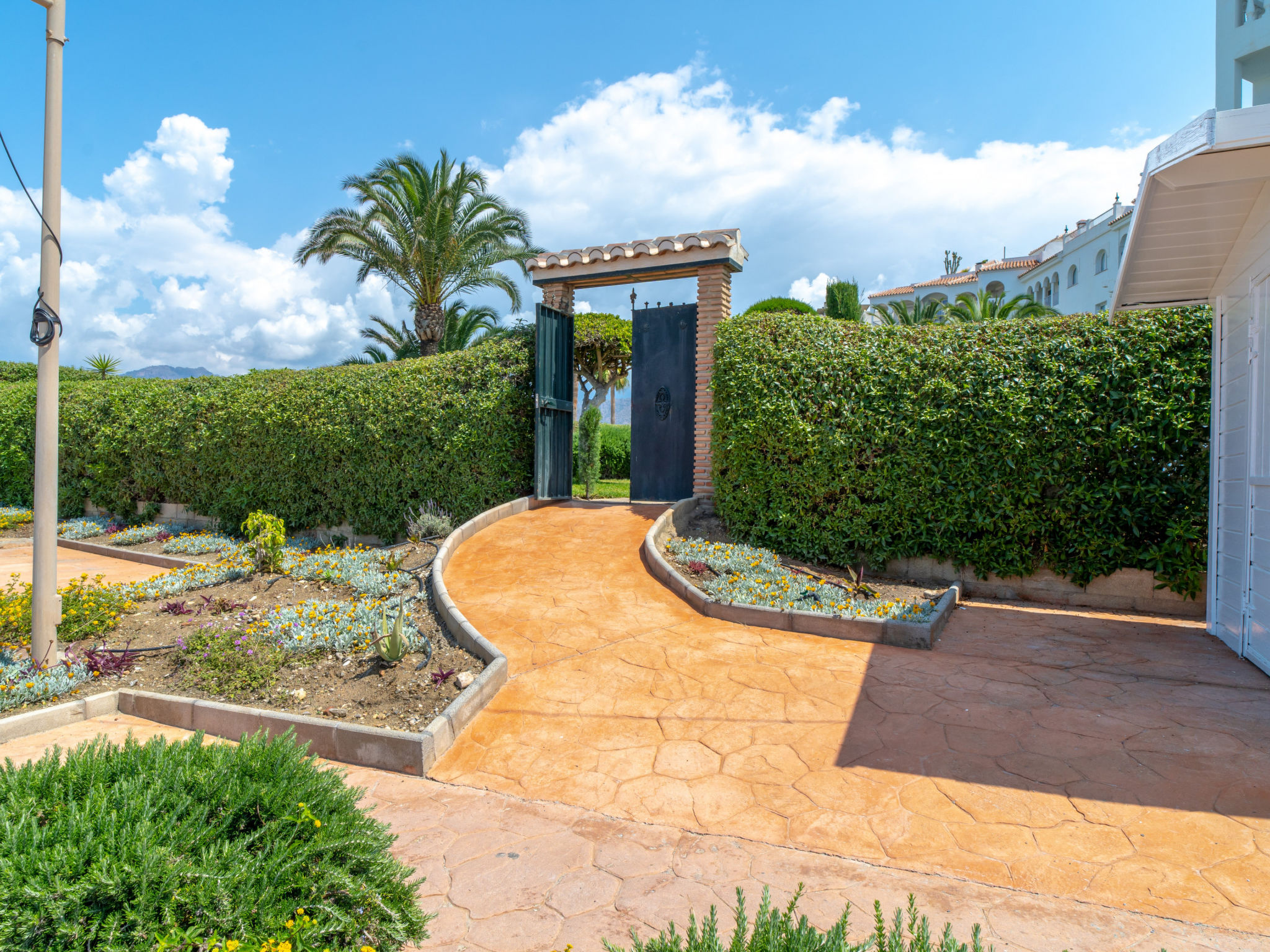 Photo of Stella Maris Beachfront B by Casasol