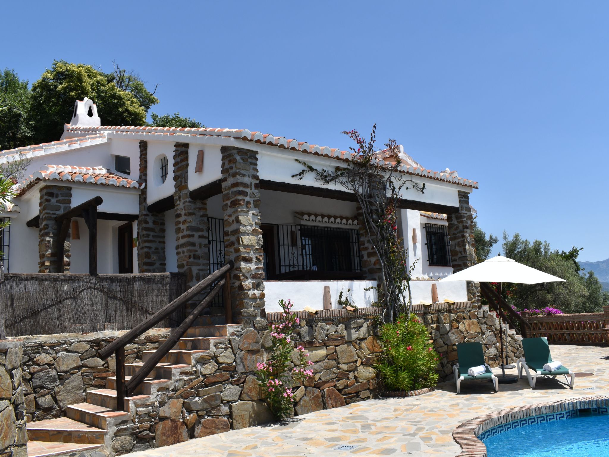 Finca Durillo mit Terrasse und toller Aussicht-Binnen