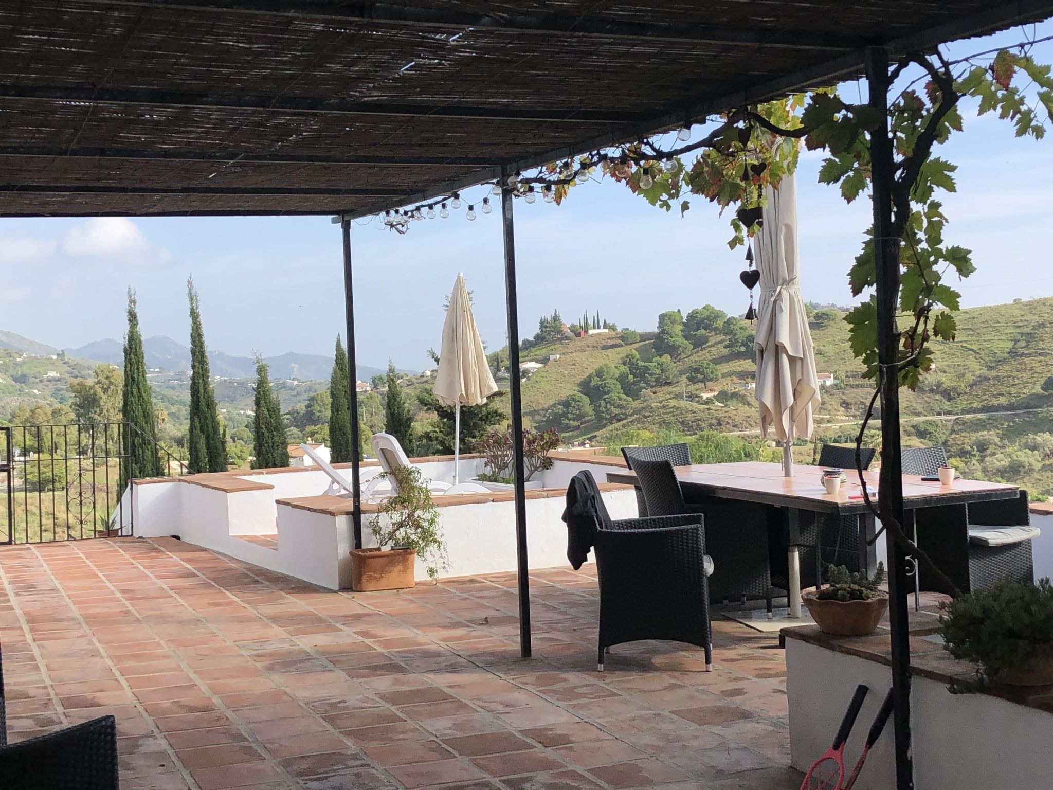 Finca "La Estrella de Cómpeta". - Buiten