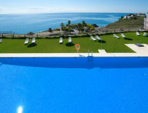 Frontaal zeezicht appartement op 700 meter van het strand in Torrox Costa - thumbnail 4