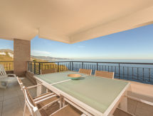 Frontaal zeezicht appartement op 700 meter van het strand in Torrox Costa - thumbnail 1