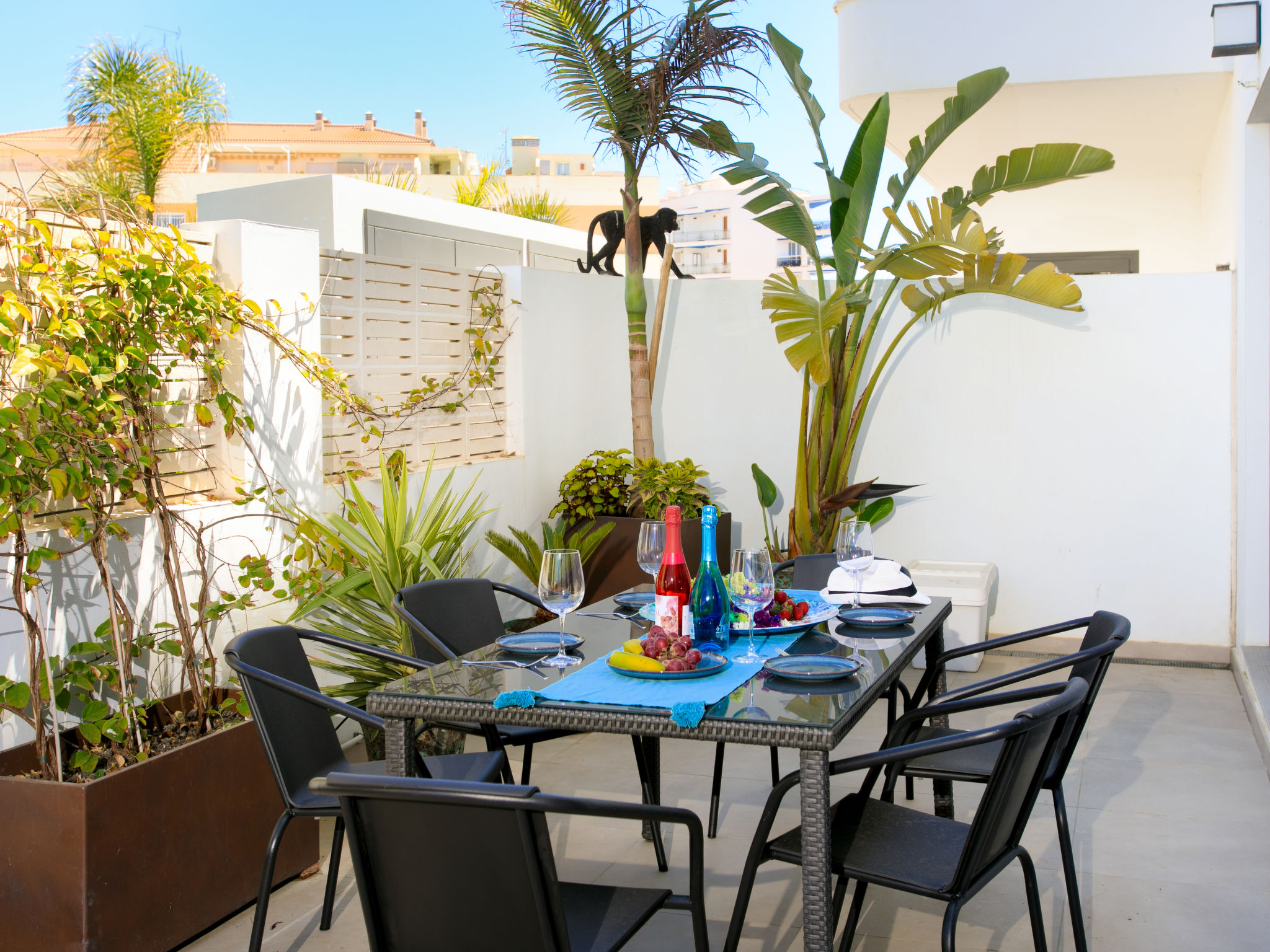 Sea Garden - Outside