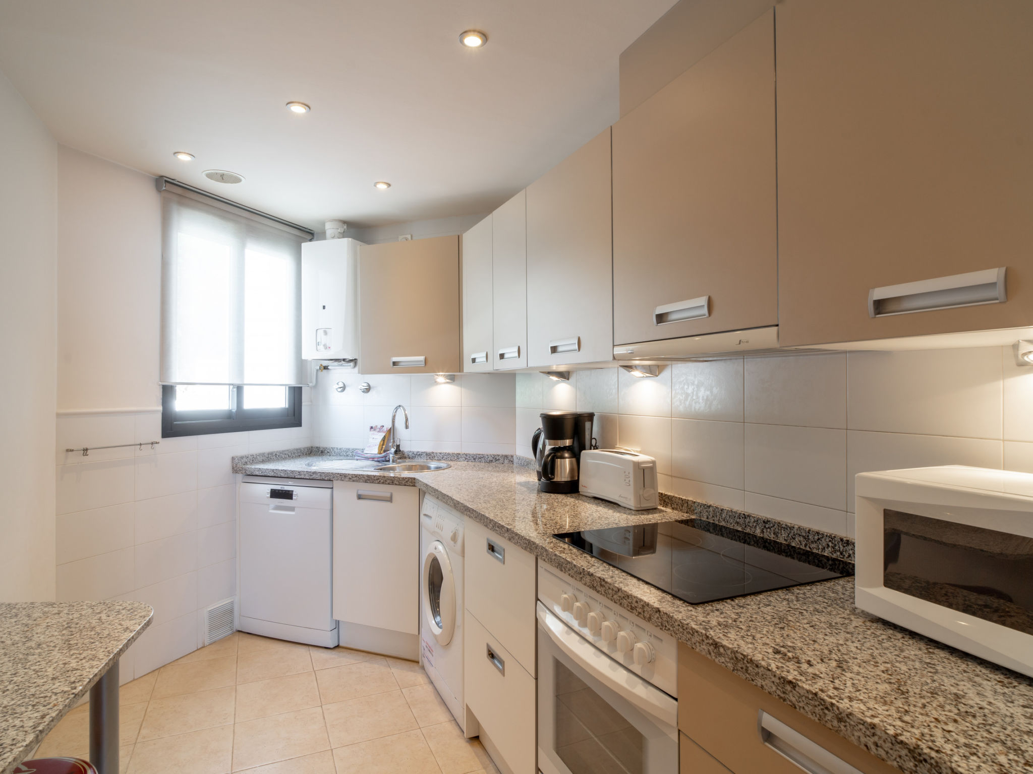 Appartement Calaceite 3121 Ocean Paradise by Casasol – Cuisine et coin repas, photo 13 sur 38