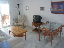 Zonnig appartement vlakbij zee met gemeenschappelijk verwarmd zwembad in Torrox Costa - thumbnail 4