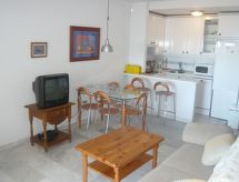 Zonnig appartement vlakbij zee met gemeenschappelijk verwarmd zwembad in Torrox Costa - thumbnail 5