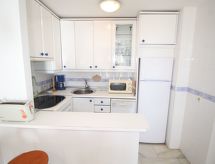 Zonnig appartement vlakbij zee met gemeenschappelijk verwarmd zwembad in Torrox Costa - thumbnail 6