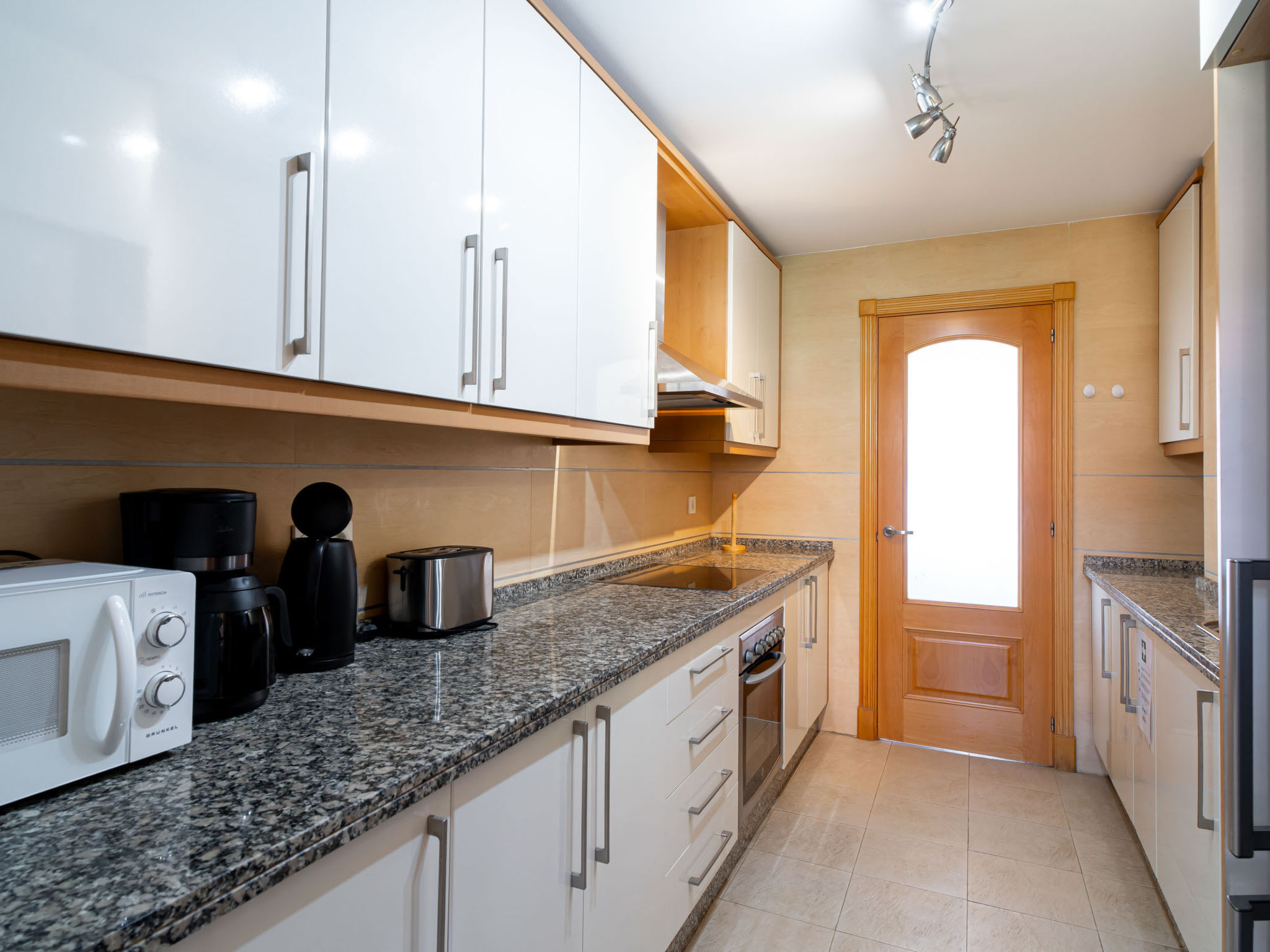 Appartement Penthouse Luxury Faro by Casasol – Cuisine et coin repas, photo 15 sur 51