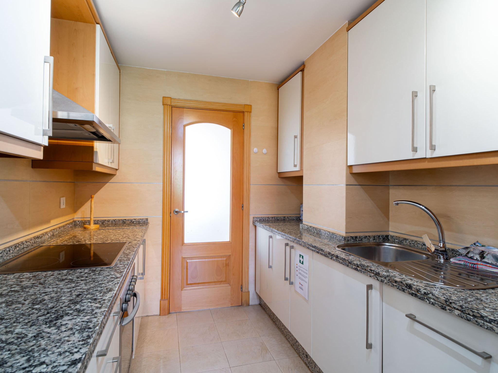 Appartement Penthouse Luxury Faro by Casasol – Cuisine et coin repas, photo 17 sur 51