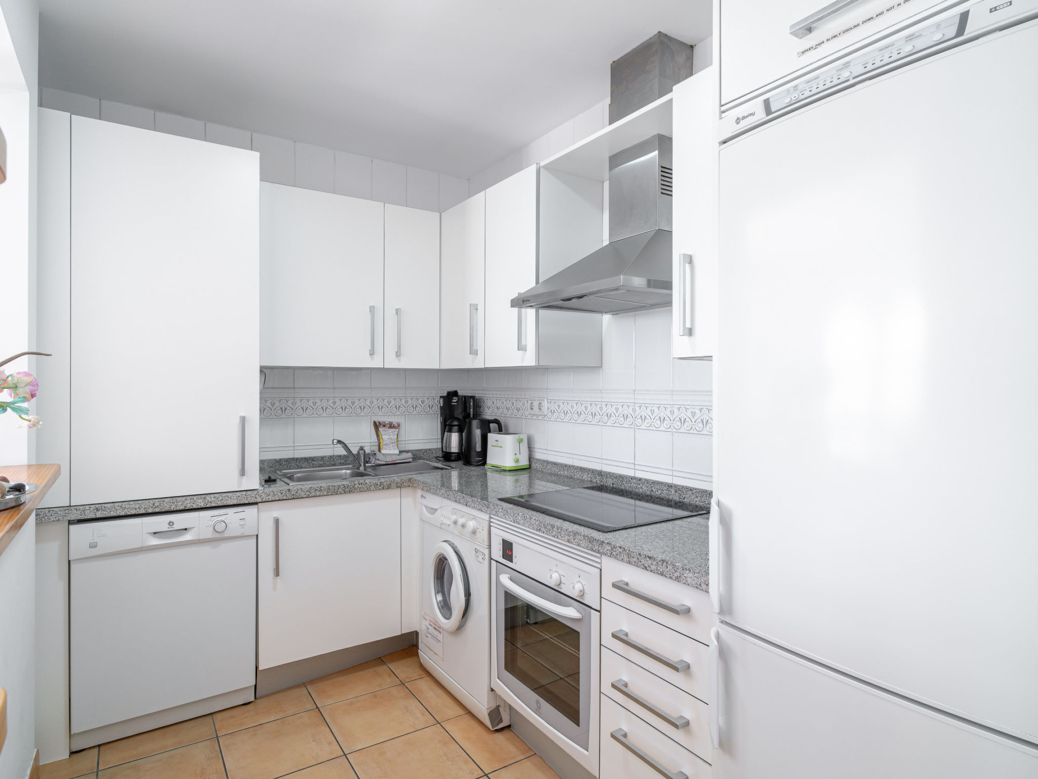 Modern appartement met zeezicht en zwembad nabij Nerja - foto 10