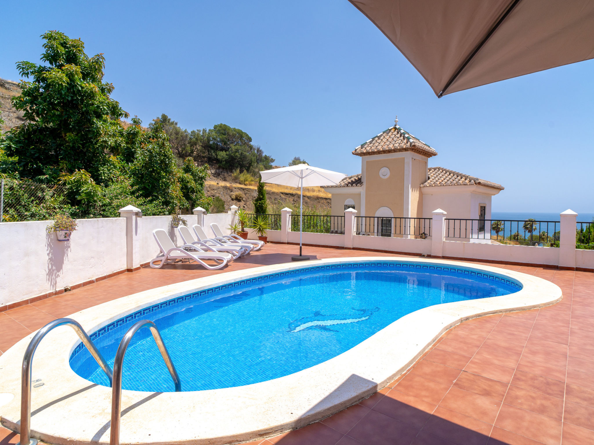 Villa Calidum: Private Pool Villa in Nerja - Binnen