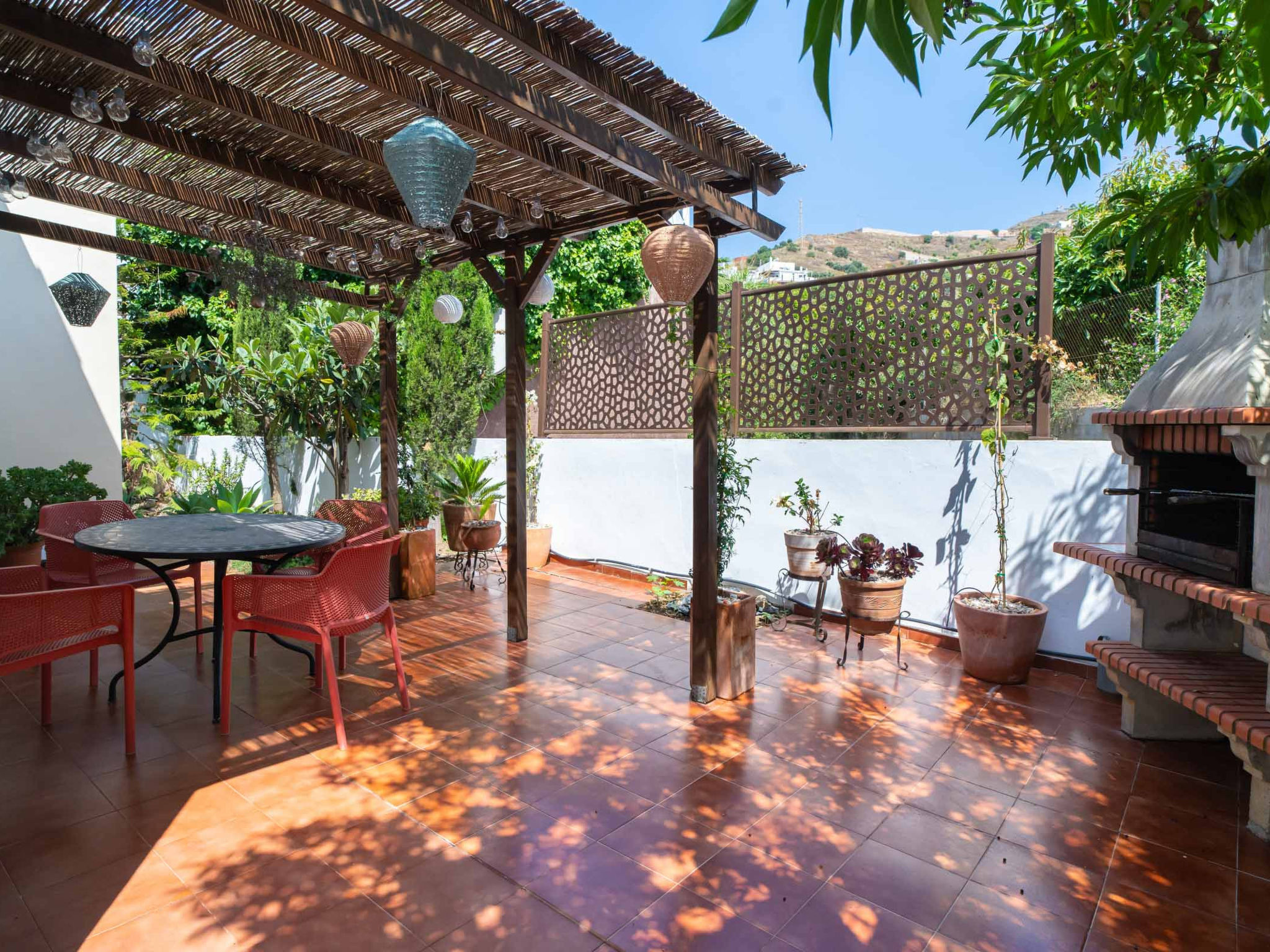 Villa Calidum: Private Pool Villa in Nerja - Buiten
