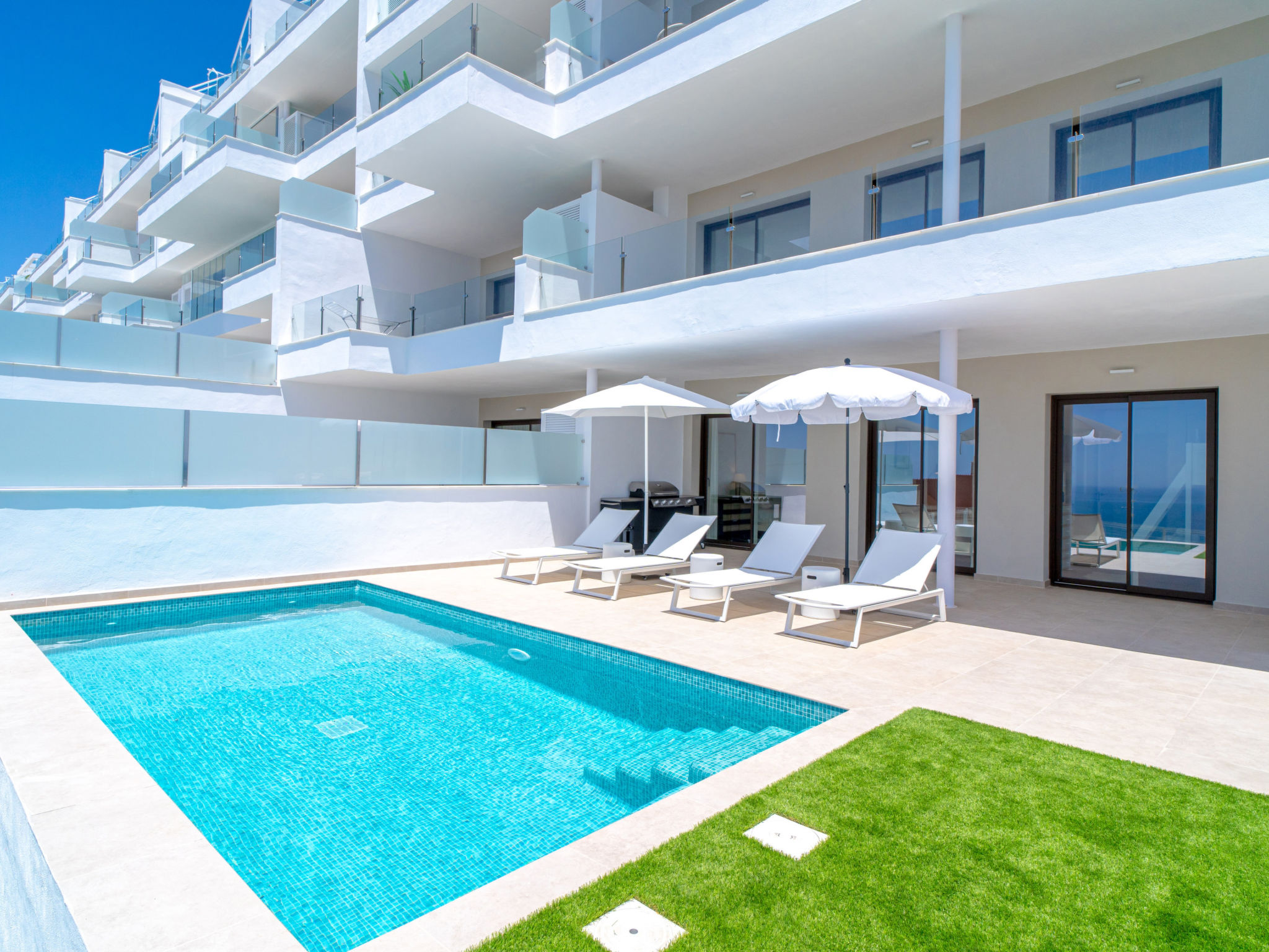 Bayview Hills Premium Pool Suite - Drinnen