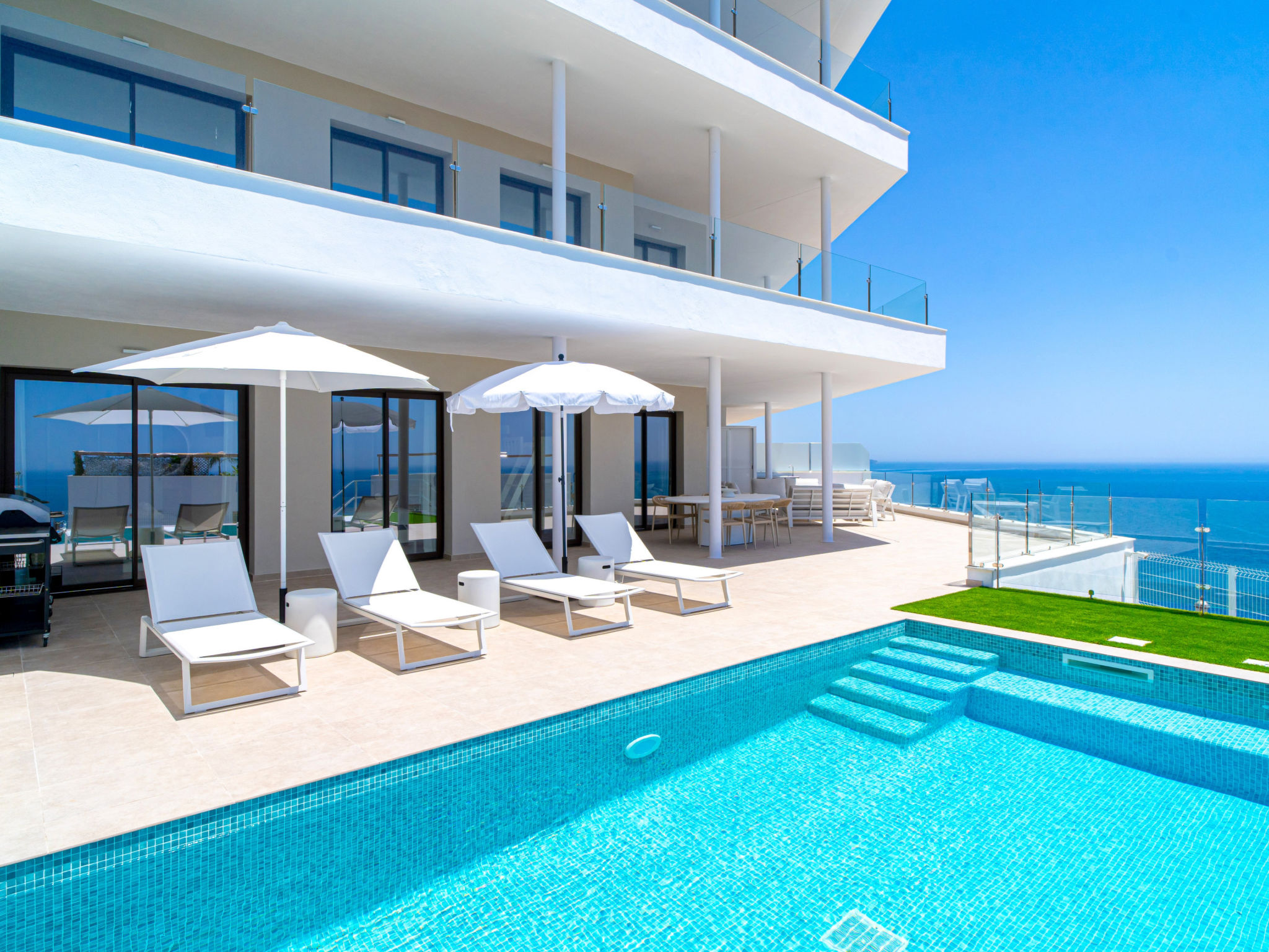 Bayview Hills Premium Pool Suite - Drinnen