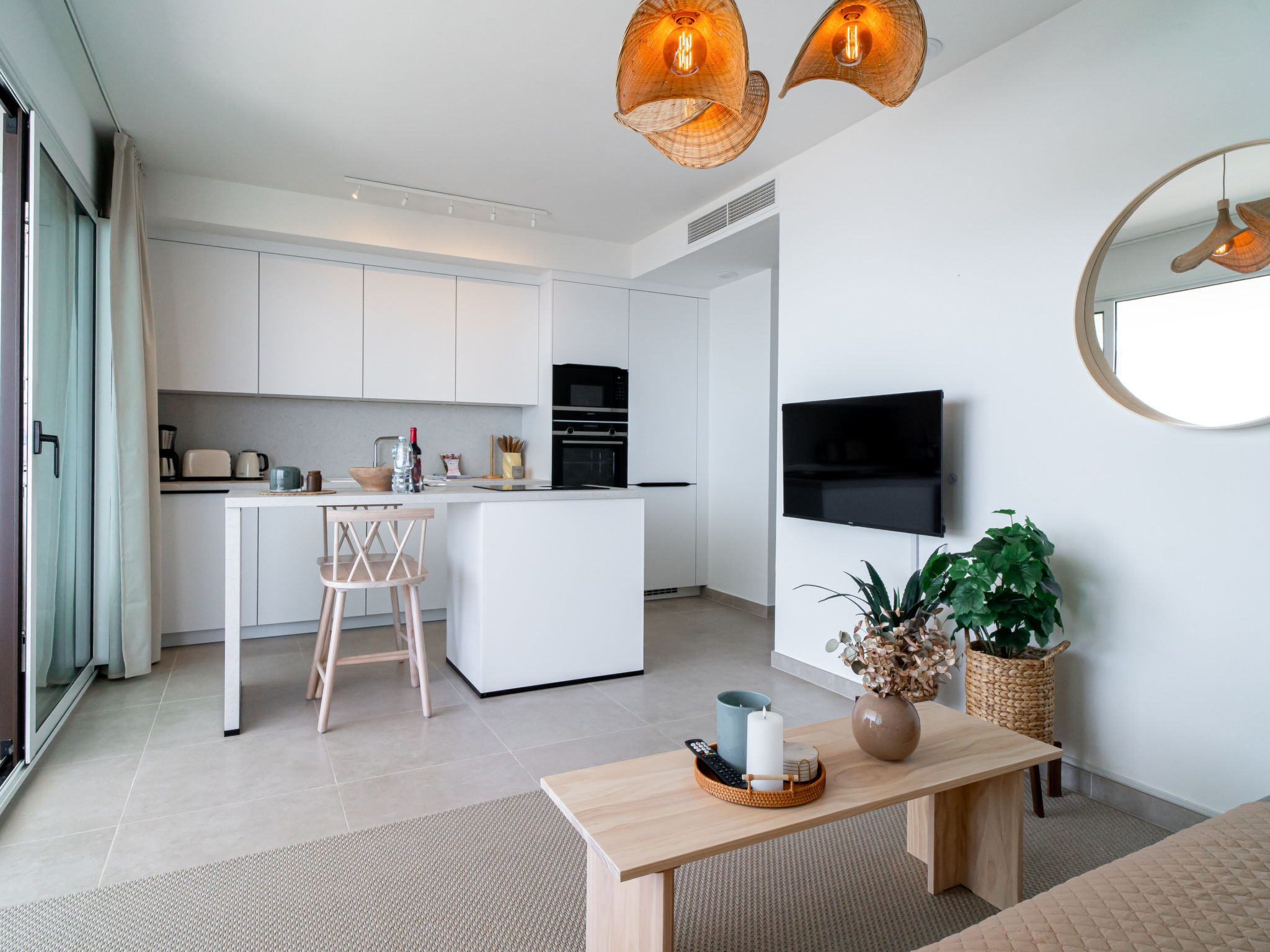 Bayview Hills Deluxe by Casasol - Drinnen