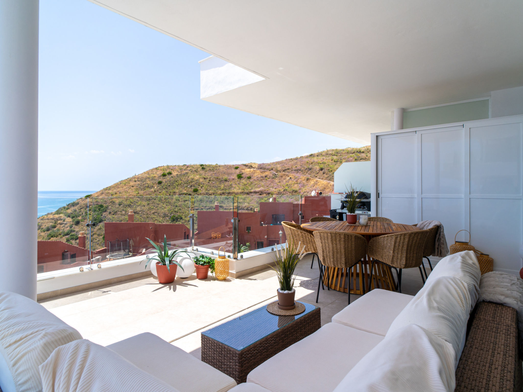 Bayview Hills Deluxe by Casasol - Drinnen