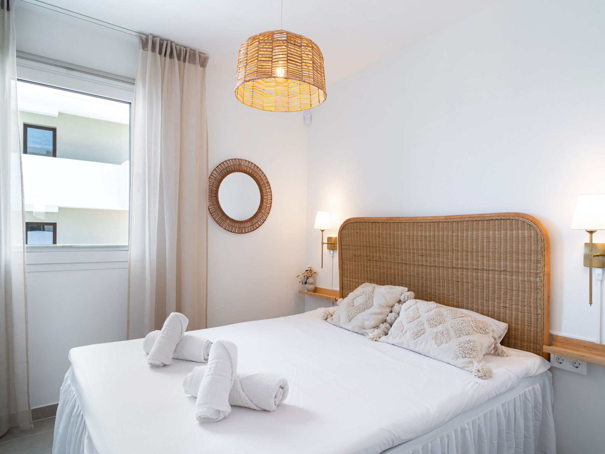 Bayview Hills Deluxe by Casasol - Drinnen