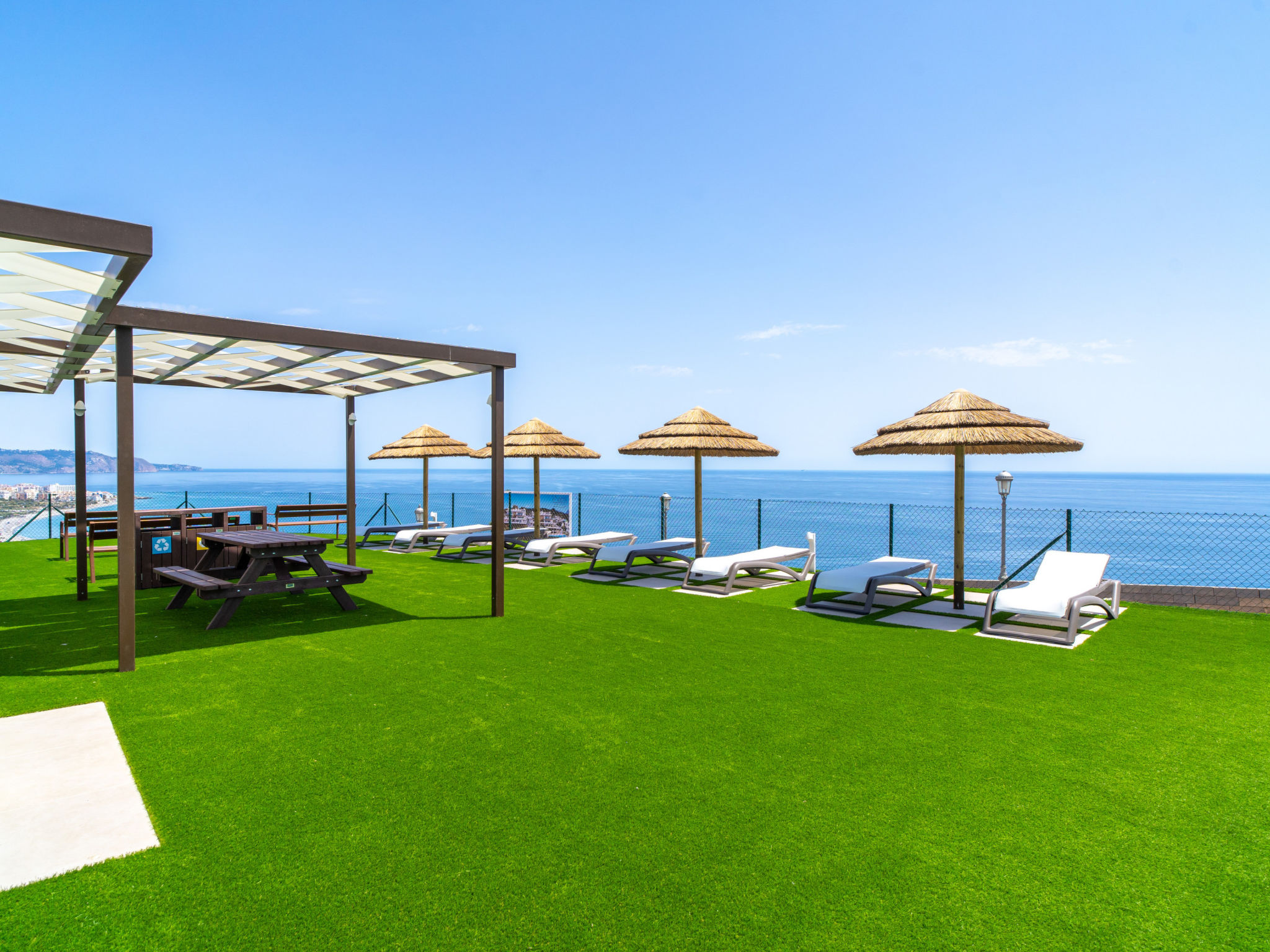 Bayview Hills Deluxe by Casasol - Drinnen