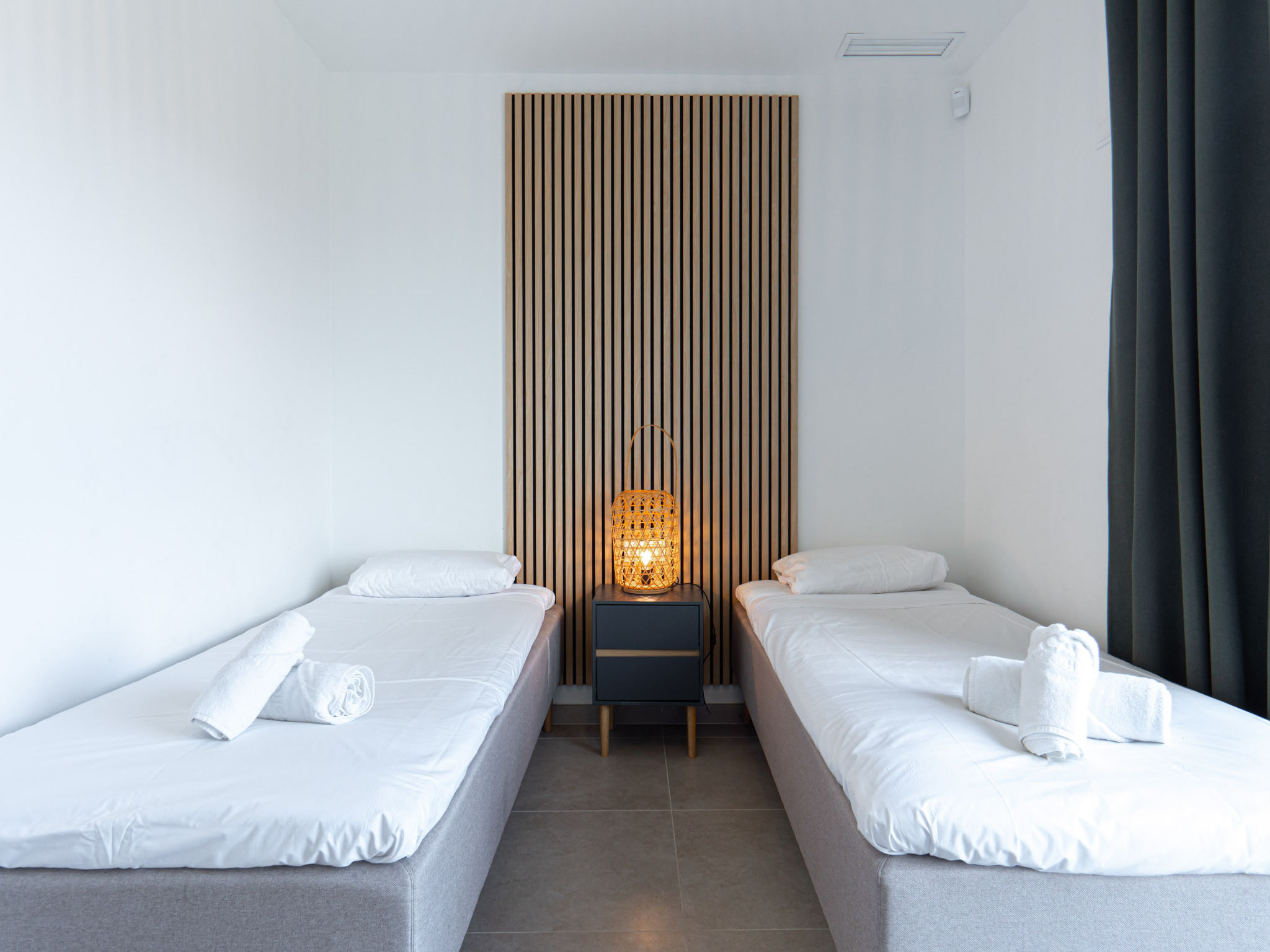 Bayview Hills Suite by Casasol - Inside