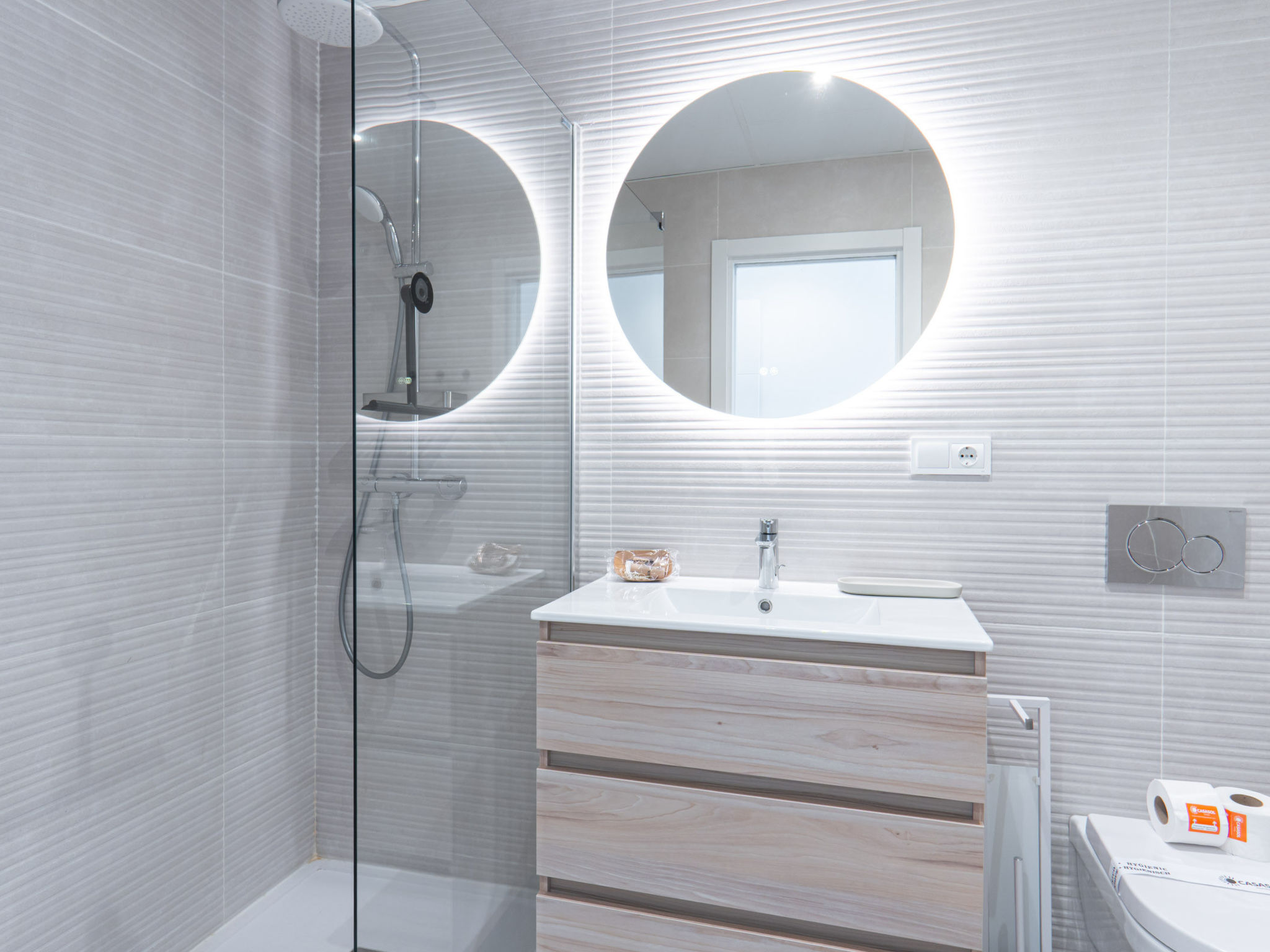 Bayview Hills Suite by Casasol - Inside