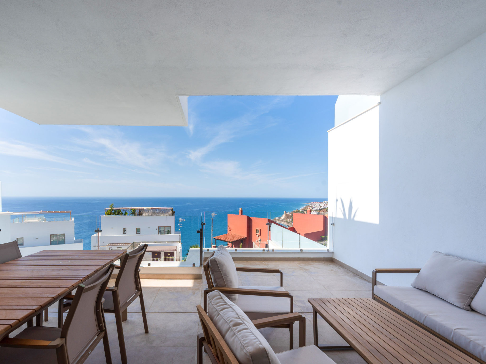 Bayview Hills Suite by Casasol