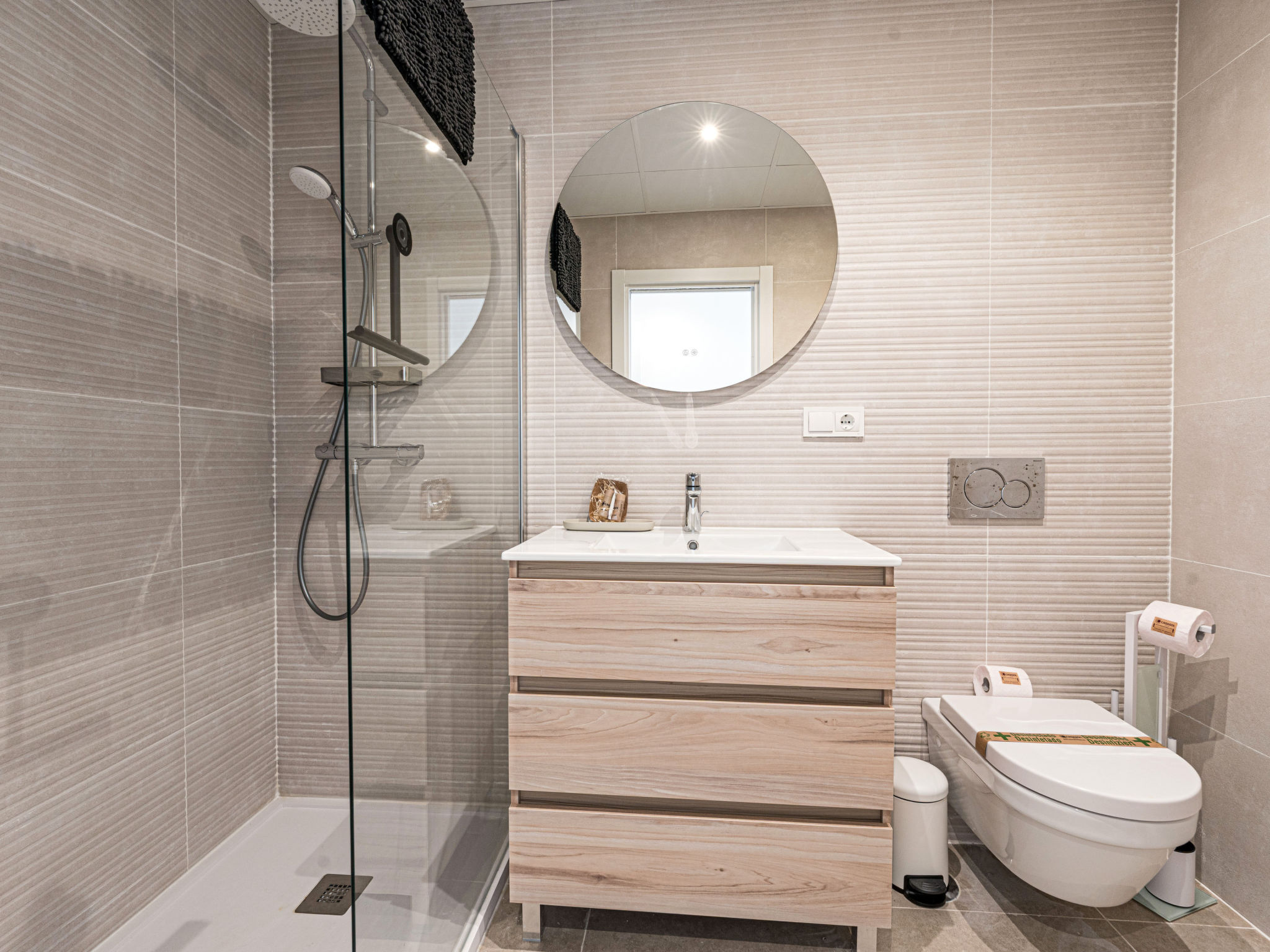 Bayview Hills Suite by Casasol - Drinnen
