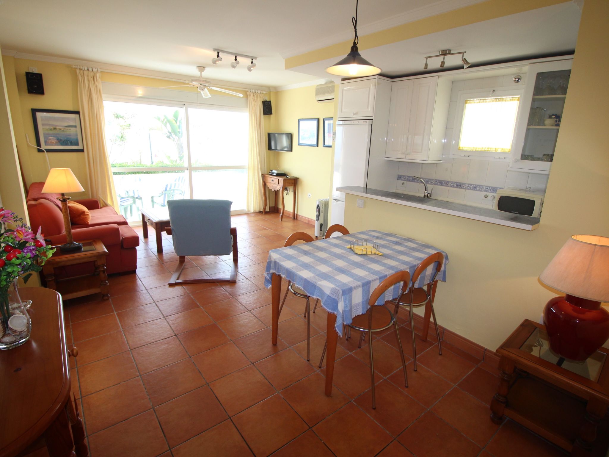 Mit Blick auf das Wasser-Binnen