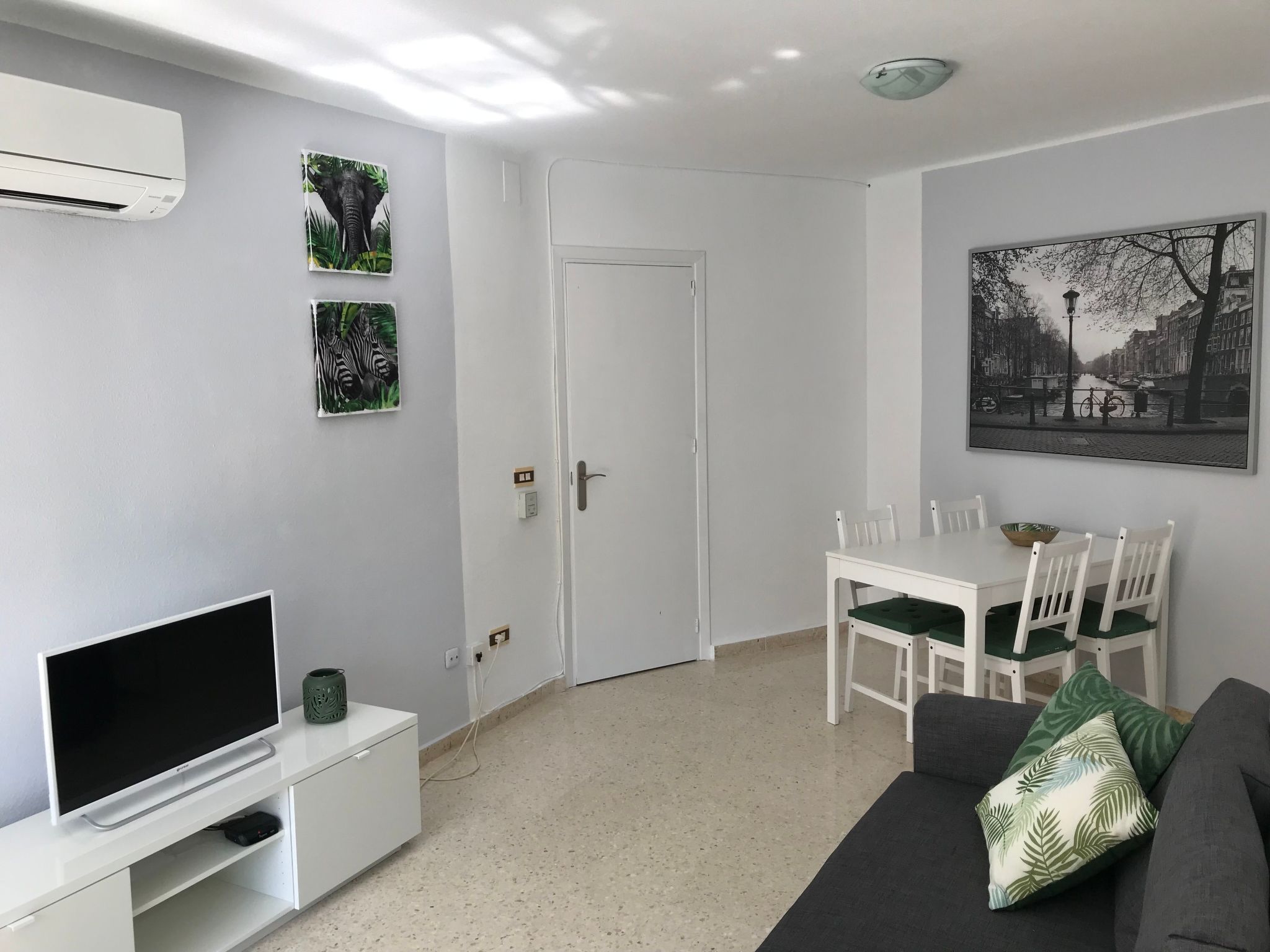 Wunderschönes Appartement in Torrox mit Gepflegtem Garten-Inside