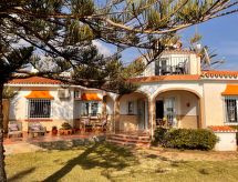 Strandvilla Tiempo Lento: 10 pers., privézwembad aan zee in Torrox - thumbnail 2