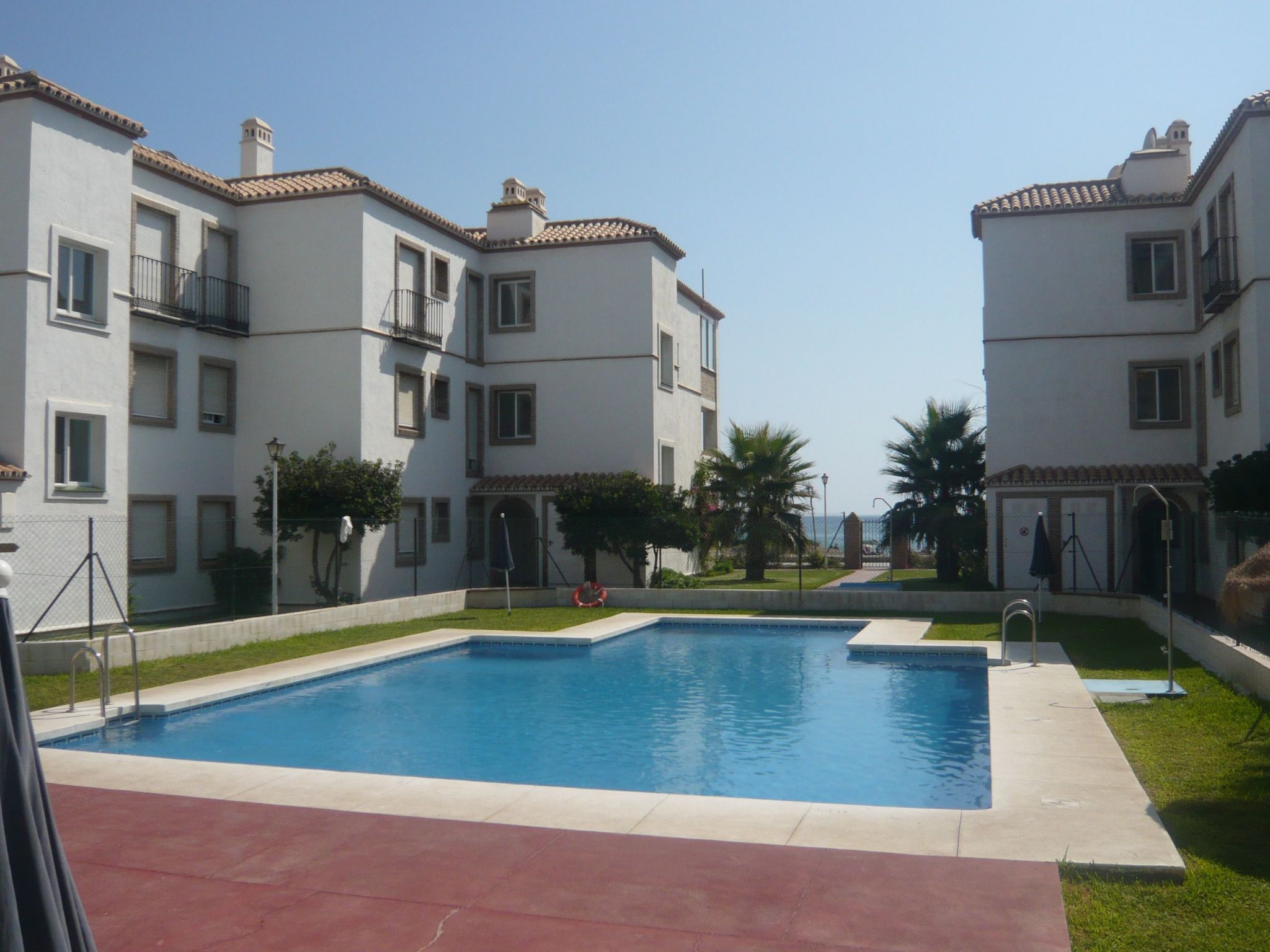 Wunderschöne Wohnung in Torrox Costa mit Beheiztem gemeinsamem Pool und Meerbli-Dehors
