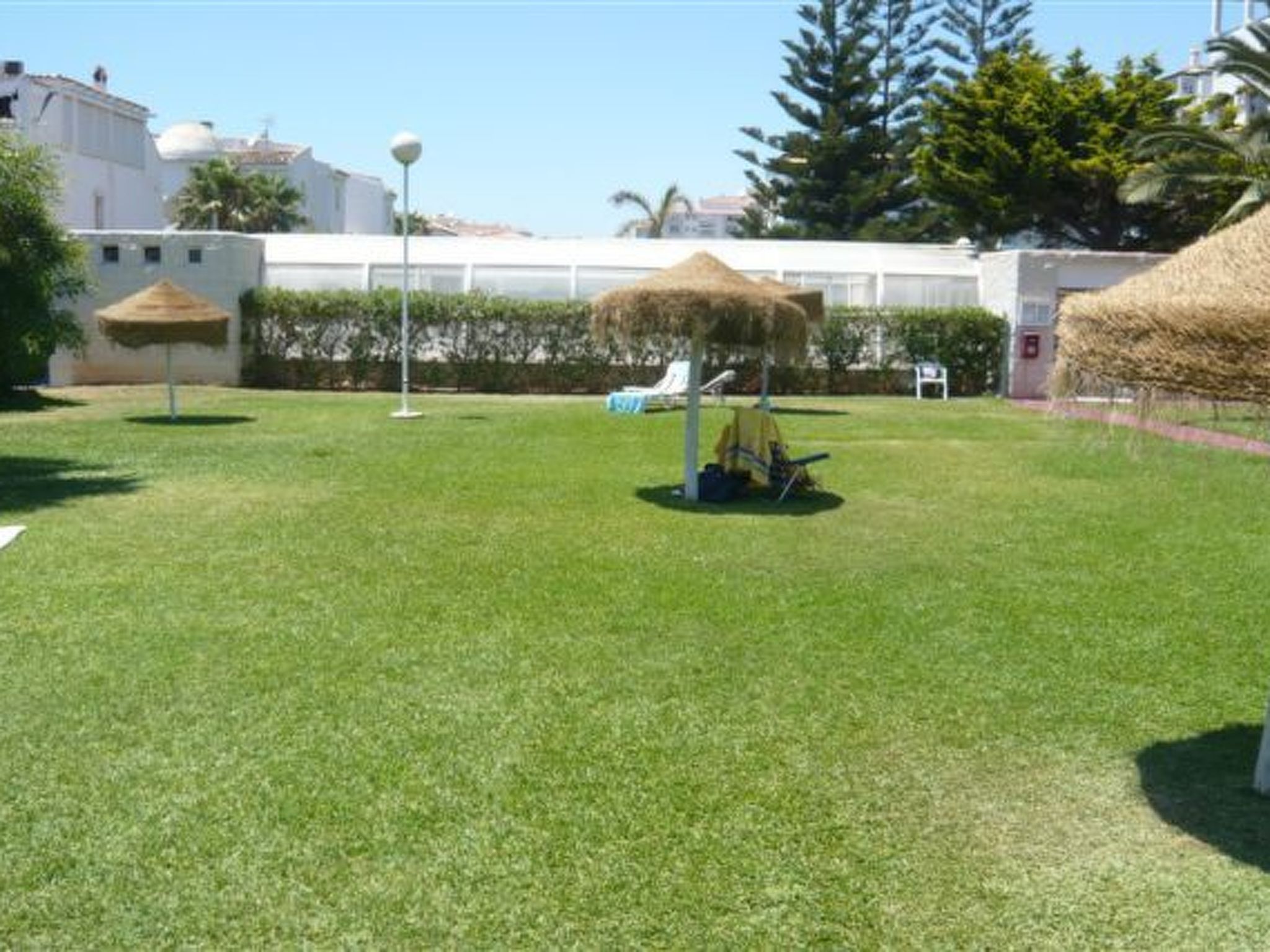 Wunderschöne Wohnung in Torrox Costa mit Beheiztem gemeinsamem Pool und Meerbli-Dehors