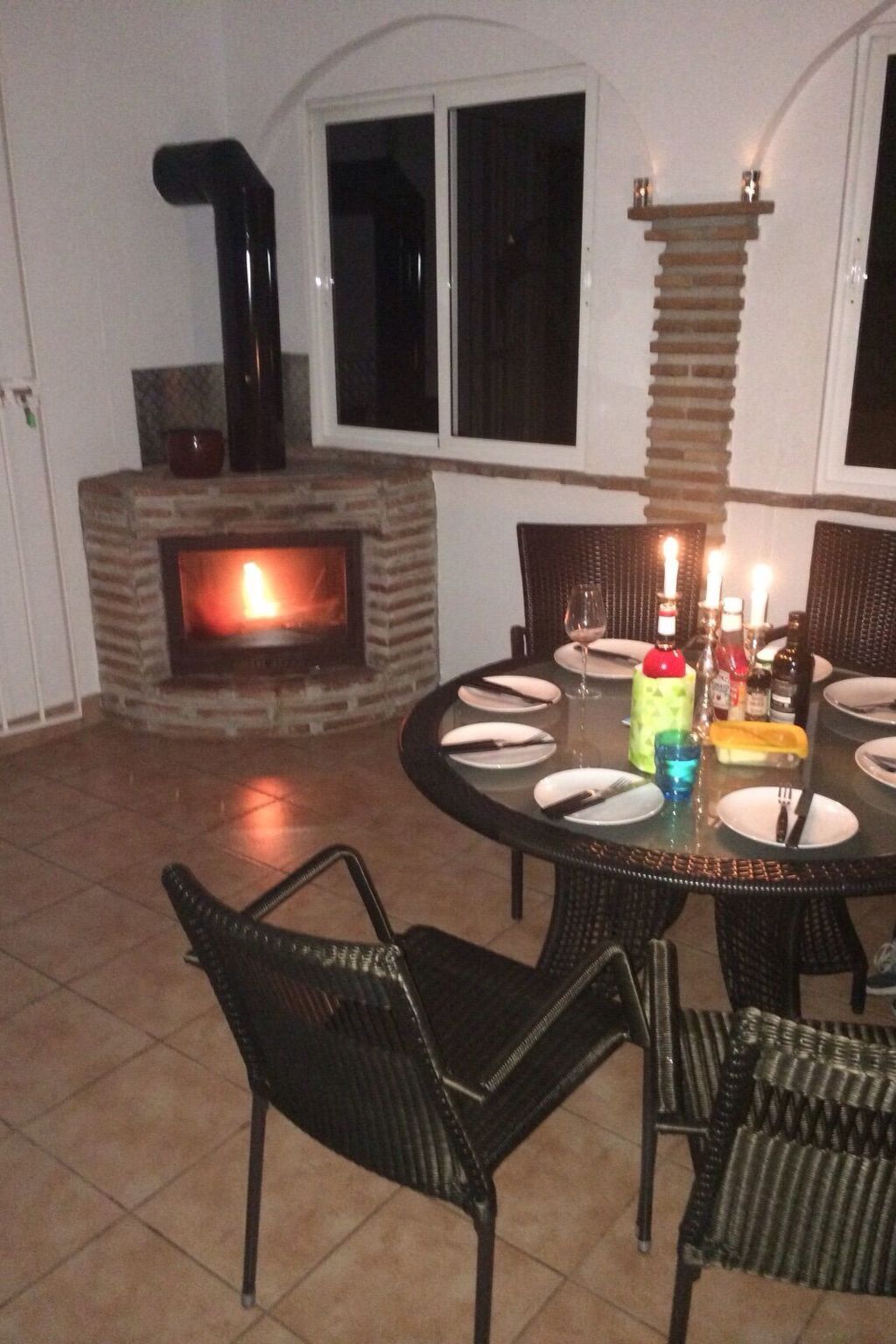 Casa Palmeras in Sayalonga mit Gepflegtem Garten-Drinnen