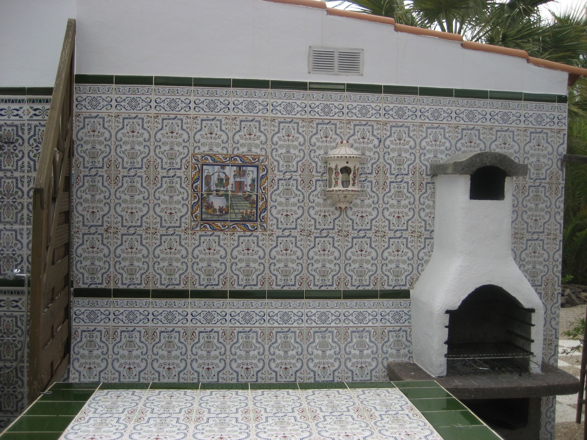 Casa Palmeras in Sayalonga mit Gepflegtem Garten-Drinnen