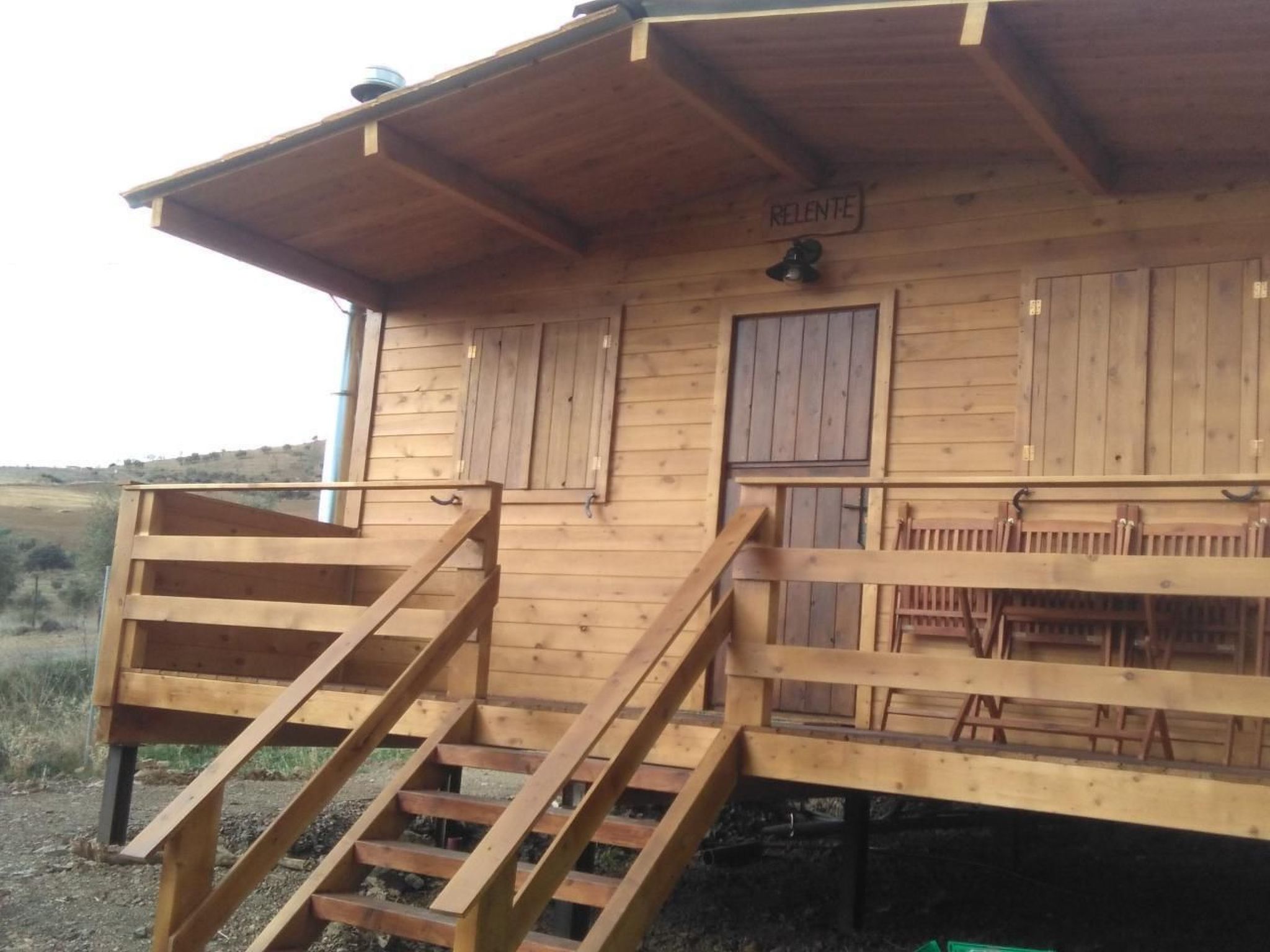 Gemütliches Ferienhaus in Almogía mit Garten