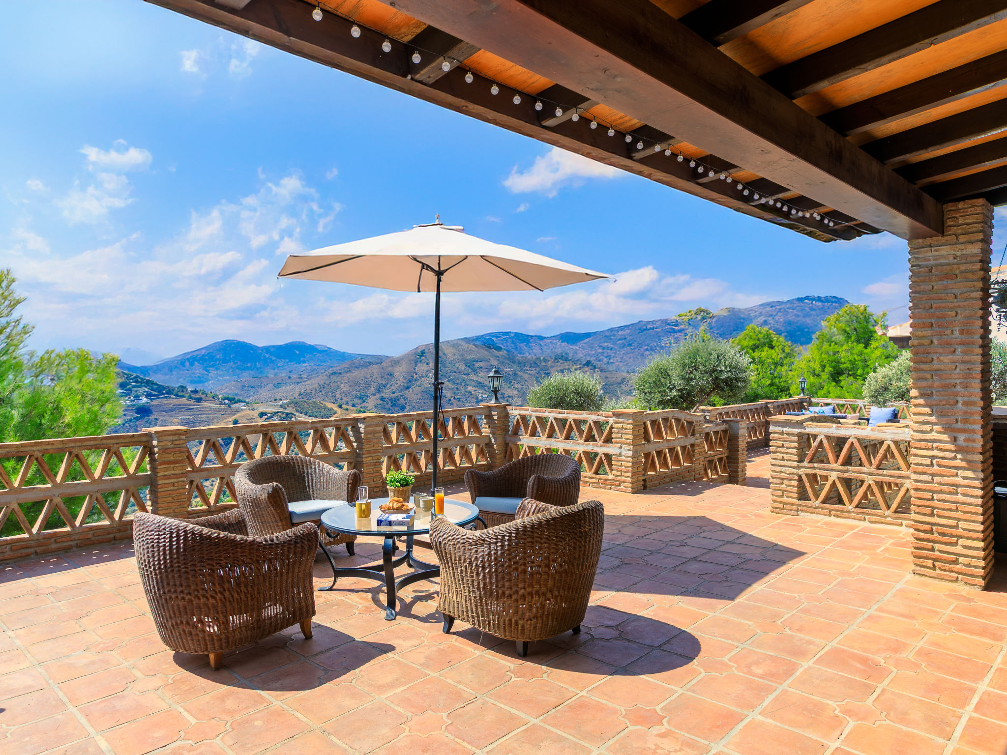 El Comendador-Binnen