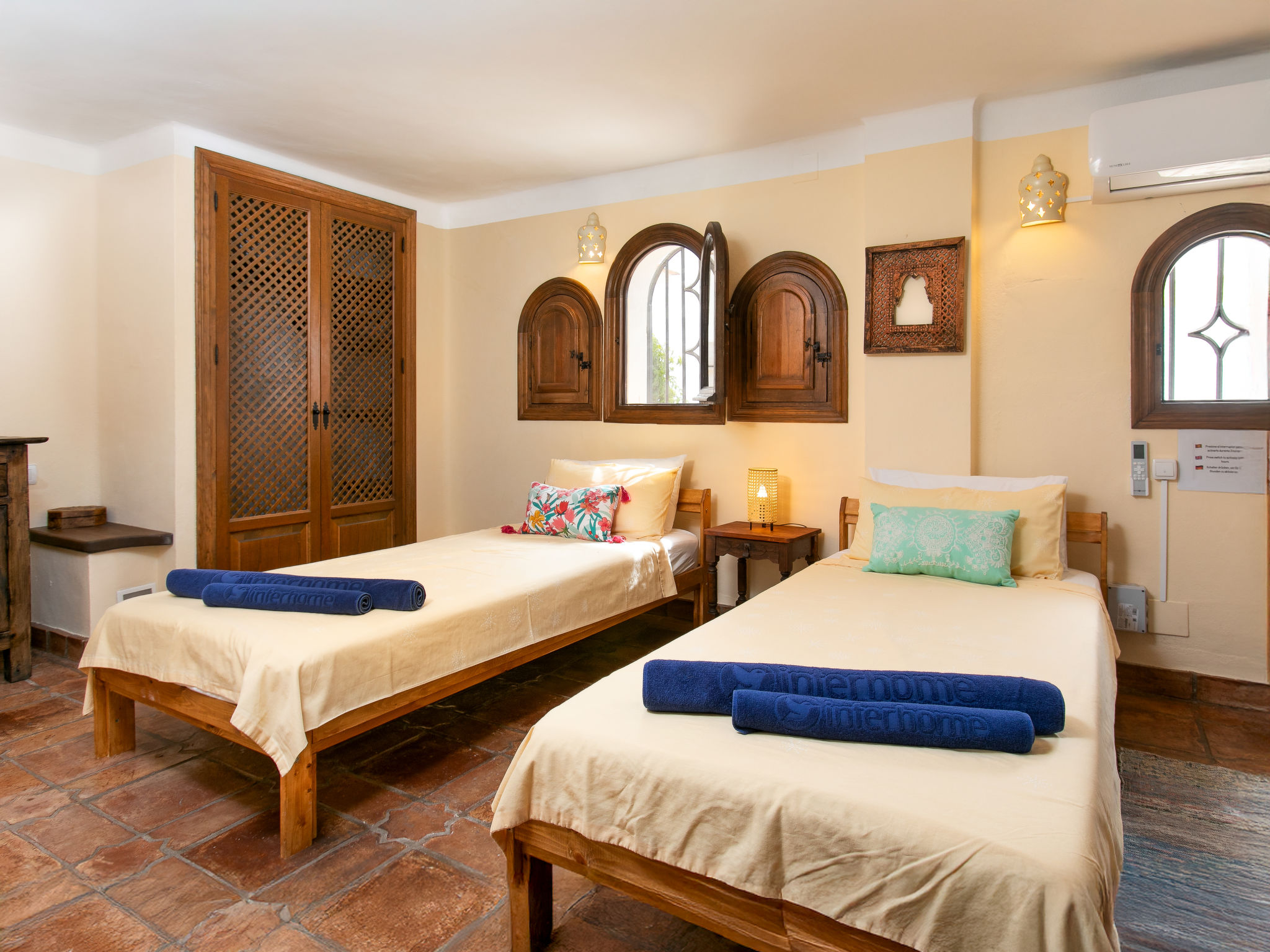 El Comendador-Binnen