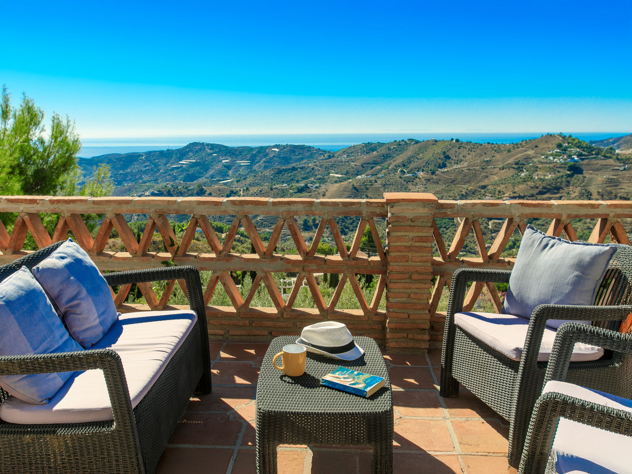 El Comendador-Binnen