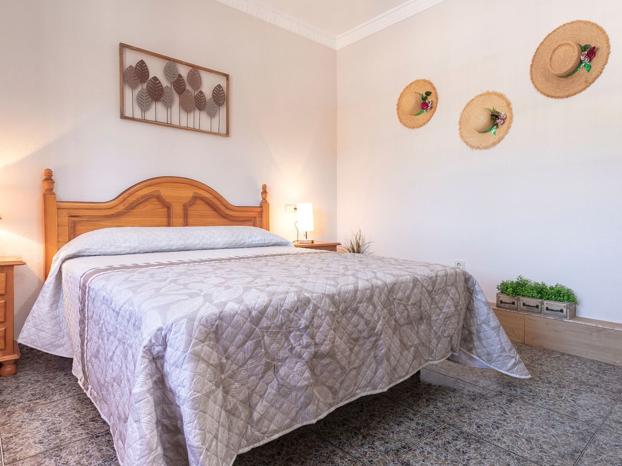 Familienhaus mit großzügigen Außenanlagen-Dedans