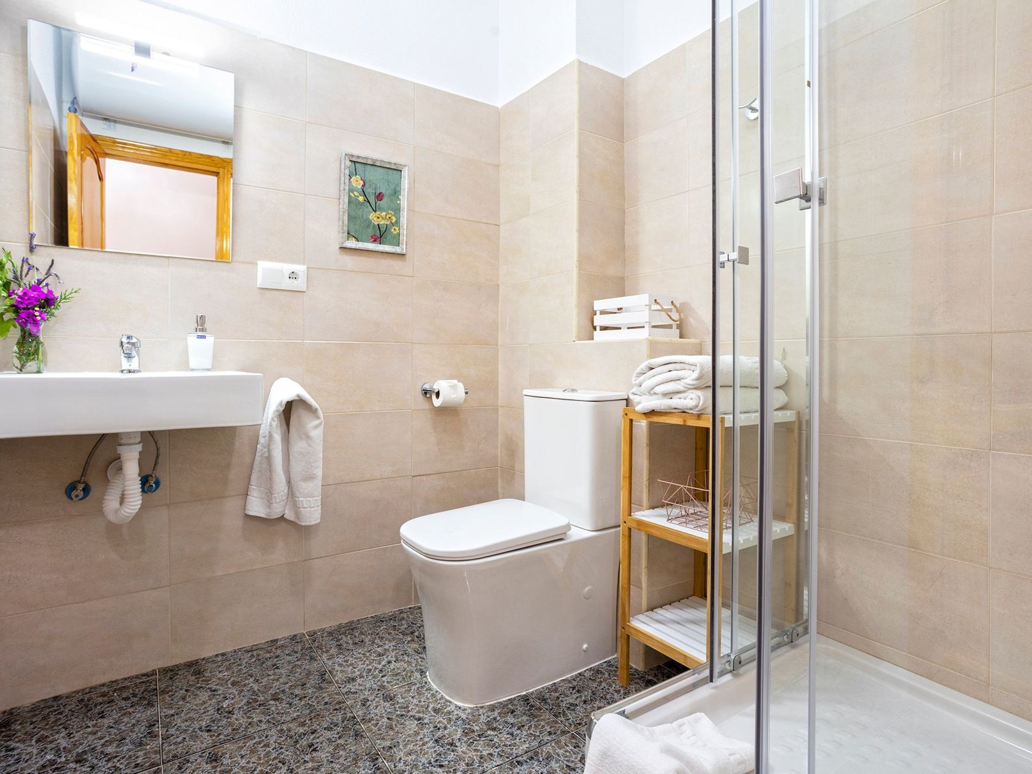 Familienhaus mit großzügigen Außenanlagen