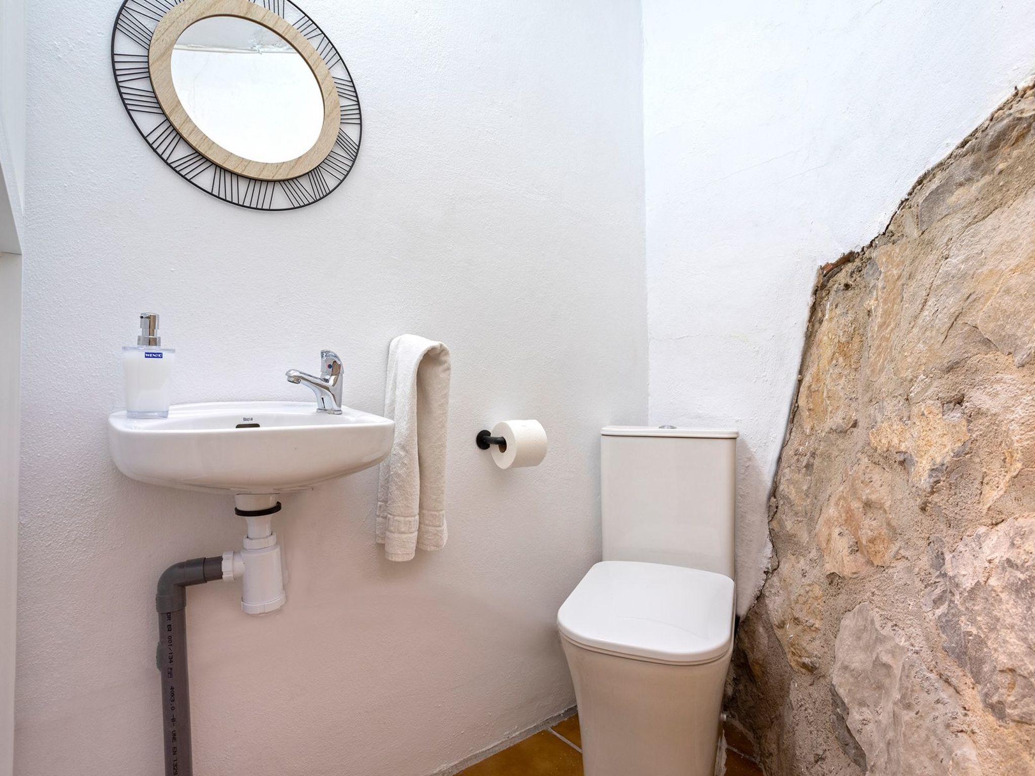 Familienhaus mit großzügigen Außenanlagen-Dedans